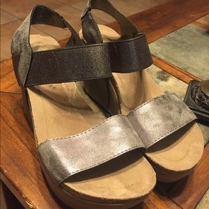 Pierre Dumas wedge sandals